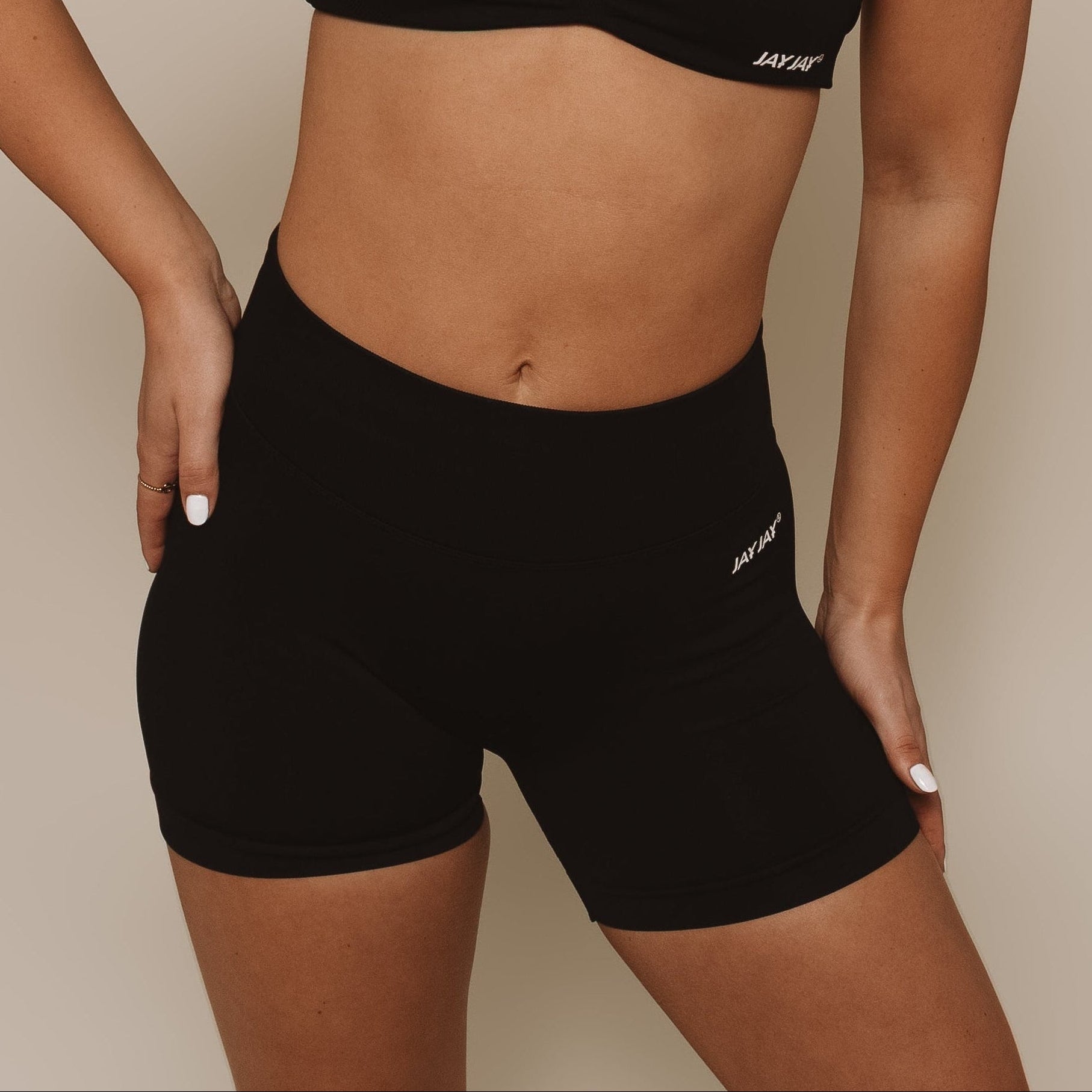 Bloom short zwart